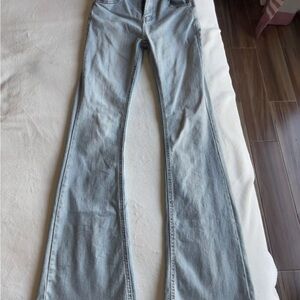 Women's Light Blue Jeans